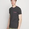 Pier One T-shirt basique Soldes En Ligne t-shirts col rond homme -VêtementsElite Boutique e17191ca73474c3baafcb0428632d40e