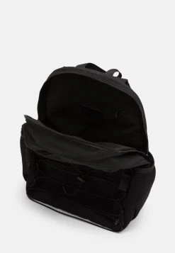 Prix Réduit Pier One UNISEX - Sac à dos sacs int&eacute;rieur spacieux -VêtementsElite Boutique e181b0465ef04e0cb30deeb02081e802