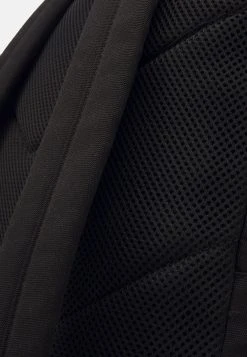 Qualité Excellente Pier One UNISEX - Sac à dos sacs compartiment pour pc portable -VêtementsElite Boutique e33aa2061d07449e9052ff534183812c