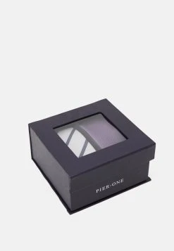 Pier One 2 PACK - Cravate Qualité Excellente cravates et accessoires de costume homme homme 11 Pier One 2 PACK - Cravate Qualité Excellente cravates et accessoires de costume homme homme -VêtementsElite Boutique e3f490f54c3d4bd5bb04fe08fd3878bb