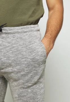 Pier One Prix Favorable Short shorts normale homme 13 Pier One Prix Favorable Short shorts normale homme -VêtementsElite Boutique e40933228cc44e2f96777678a958d20c