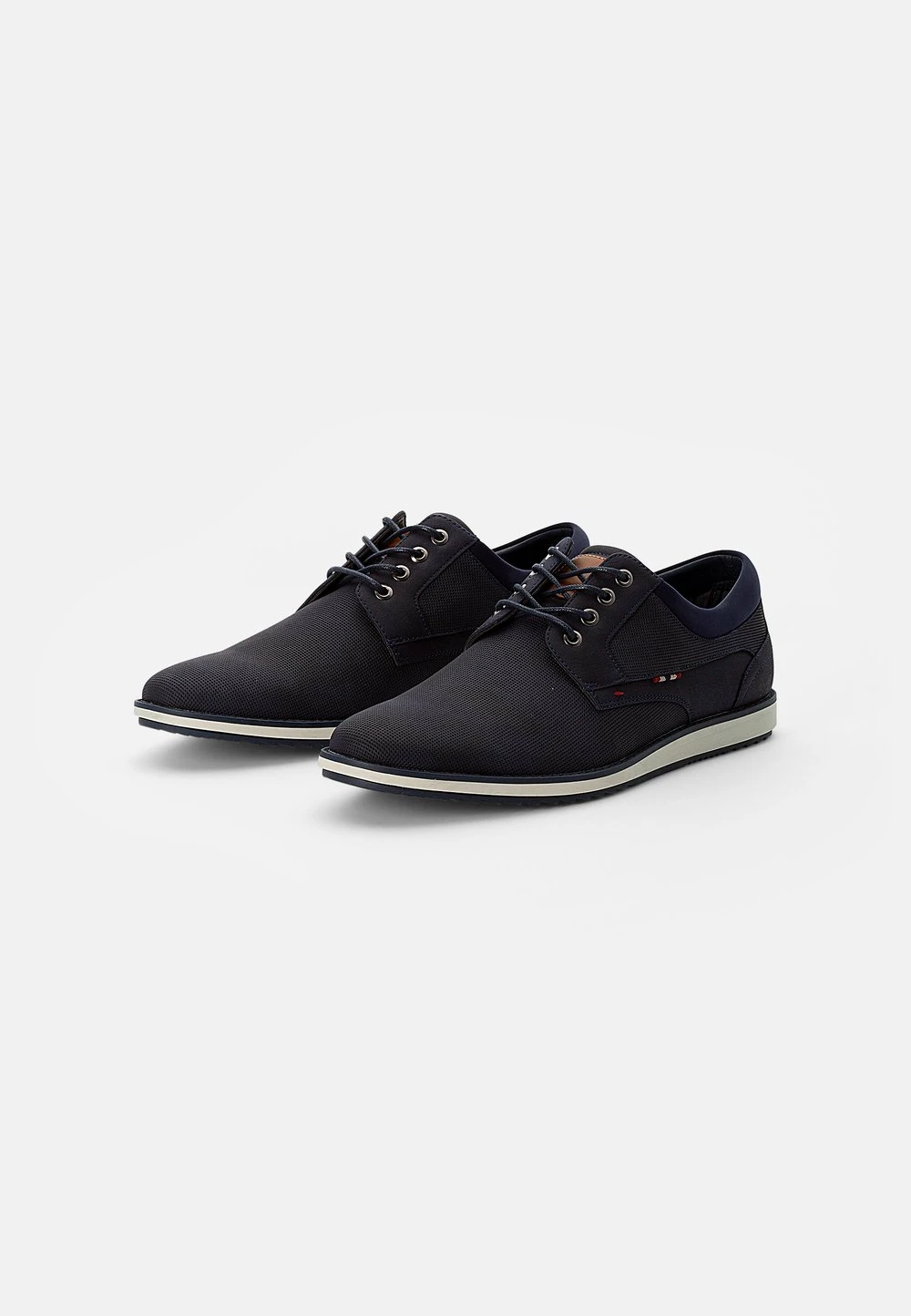 Pier One Chaussures à lacets Prix d’Amis derbies, richelieus & chaussures bateau rond homme 4 Pier One Chaussures à lacets Prix d’Amis derbies, richelieus & chaussures bateau rond homme – Image 2