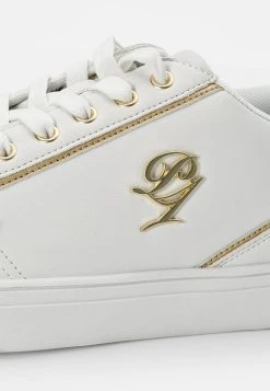 Pier One Baskets basses Vendre baskets & sneakers rond unisex -VêtementsElite Boutique e59c691a58854c5eb4bcb81bb2c29bcf