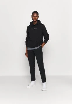 Pier One Prix De Rêve Sweat à capuche sweats & hoodies homme -VêtementsElite Boutique e5f7a3b5f8714ab39950971a9e31c81f