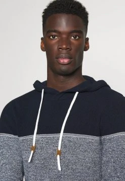 Prix Bradés Pier One Sweat à capuche pulls & gilets homme -VêtementsElite Boutique eac18c23b43d4e8b864456de912f7c93