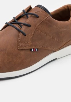 Pier One Prix Distinctifs Chaussures à lacets derbies, richelieus & chaussures bateau rond homme 15 Pier One Prix Distinctifs Chaussures à lacets derbies, richelieus & chaussures bateau rond homme -VêtementsElite Boutique ebdda6fe7f5142229c563dfd378afe3c