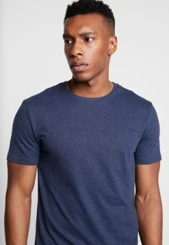 Prix Bradés Pier One 5 PACK - T-shirt basique t-shirts col rond homme -VêtementsElite Boutique ee1eb97262634e9ea0ea2e3f8c5f37a5