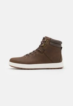 Pier One Baskets montantes Prix Sympa baskets & sneakers rond homme -VêtementsElite Boutique eef3380d13174aaf80fdb4c0f10677e0