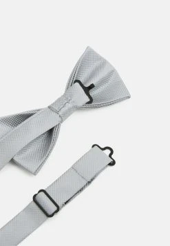 Rabais Pier One SET - Noeud papillon cravates et accessoires de costume carreaux homme -VêtementsElite Boutique ef6db628dc7a4143a1bd1984daad6860