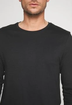 En promotion Pier One 2 PACK - T-shirt à manches longues t-shirts col rond homme -VêtementsElite Boutique f0a28af1295b4a3493b2067c515db83b