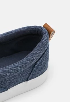 Prix Exclusifs Pier One UNISEX - Baskets basses mocassins et loafers rond -VêtementsElite Boutique f1f41c37bfa546c192b552c7383b9f31