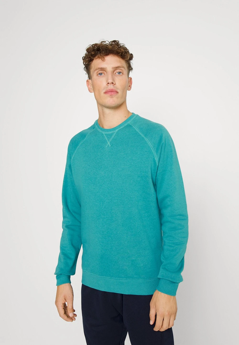 Pier One Prix Aimable 3 PACK - Sweatshirt pulls et gilets col rond homme 4 Pier One Prix Aimable 3 PACK - Sweatshirt pulls et gilets col rond homme – Image 2