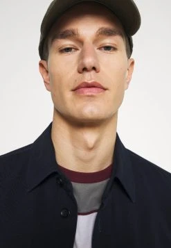 Pier One T-shirt imprimé Prix Acceptable t-shirts col rond homme -VêtementsElite Boutique f3f5d3cf052b4ed8acba2ada46fd6807