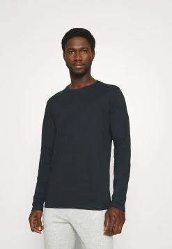 Pier One En promotion 2 PACK - T-shirt à manches longues t-shirts & polos col rond homme -VêtementsElite Boutique f4ab40010cb44ae08cf6e1fd6a0ac7fc