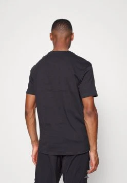 Pier One En Remise 2 PACK - T-shirt basique t-shirts col rond homme 12 Pier One En Remise 2 PACK - T-shirt basique t-shirts col rond homme -VêtementsElite Boutique f5c1aa6e08984f9d819bef1626197dd8