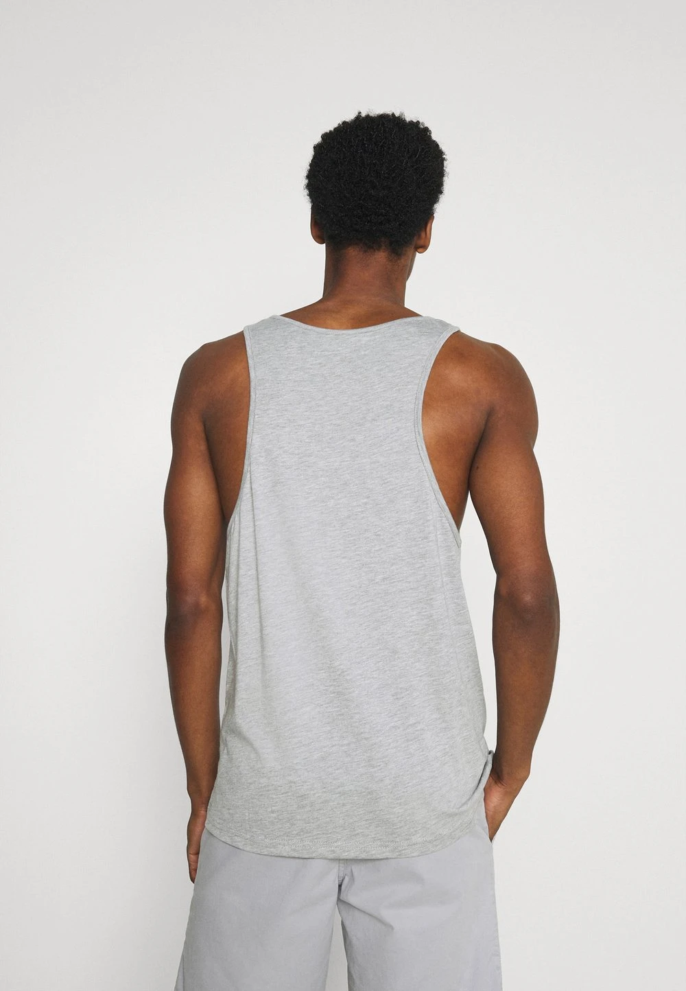 Pier One Débardeur Prix Dégriffé t-shirts encolure large ronde homme 5 Pier One Débardeur Prix Dégriffé t-shirts encolure large ronde homme – Image 3