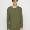 Prix Cassé Pier One RIBBED LOUNGE TOP - Haut de pyjama pyjamas col rond homme -VêtementsElite Boutique fa787562ea474116aa0df3de0cc0f82b