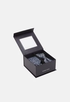 Prix Abordable Pier One SET - Cravate cravates et accessoires de costume floral homme -VêtementsElite Boutique fafaddbd0afd4f7fad7e0173672eee8e