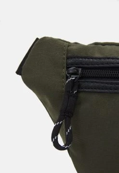 Pier One Rabais UNISEX - Sac banane sacs et accessoires fermeture éclair -VêtementsElite Boutique fb4ed324be7c43c0ad145b0042d7e5f8