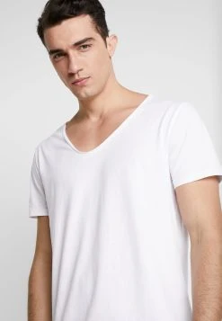 Qualité Garantie Pier One T-shirt basique t-shirts col en v profond homme 11 Qualité Garantie Pier One T-shirt basique t-shirts col en v profond homme -VêtementsElite Boutique fb7f7c2326a54d70bb2975e45f520c2b