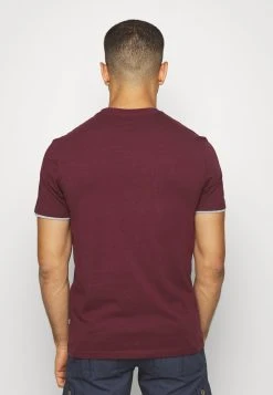 Pier One Prix Allégé T-shirt basique t-shirts & polos col en v homme 13 Pier One Prix Allégé T-shirt basique t-shirts & polos col en v homme -VêtementsElite Boutique fd4f7996856844ac96b2c1f404d3f999