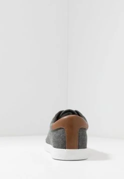 Qualité garantie 100% Pier One Baskets basses sneakers rond homme -VêtementsElite Boutique fe3d810b8d1a4128ad9bcddafac4e7b0